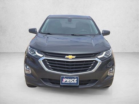Used 2019 Chevrolet Equinox LT FWD image 2