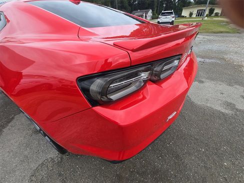 Used 2021 Chevrolet Camaro LT w/ RS Package image 21