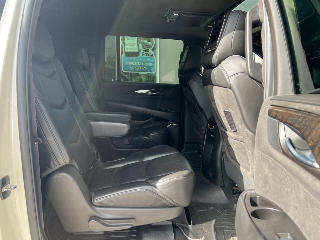 Used 2015 Cadillac Escalade ESV Platinum AWD/4WD image 19