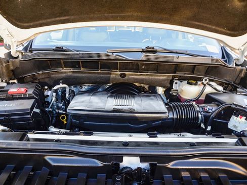 Used 2024 Chevrolet Silverado 1500 LTZ image 34