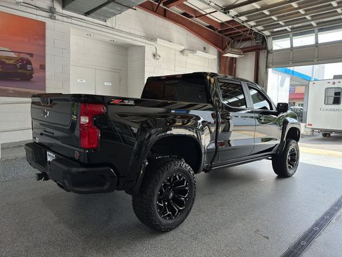 New 2025 Chevrolet Silverado 1500 RST image 3