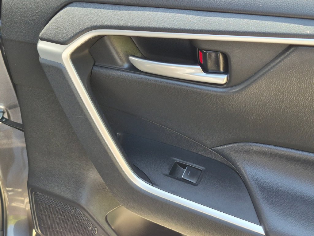 Used 2023 Toyota RAV4 XLE Premium FWD image 21