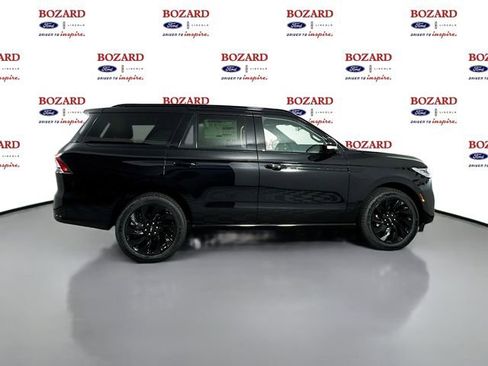 New 2026 Lincoln Navigator Reserve w/ Jet Appearance Package AWD/4WD image 9