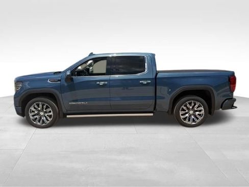 Used 2025 GMC Sierra 1500 Denali AWD/4WD image 6