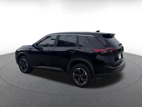 Used 2025 Nissan Rogue SV AWD/4WD image 10