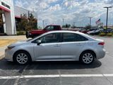 Used 2020 Toyota Corolla LE image 3
