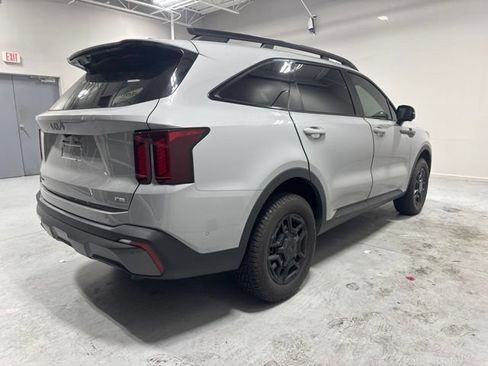 Used 2025 Kia Sorento SX Prestige AWD/4WD image 5