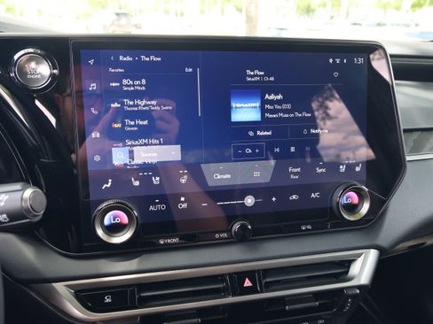 Used 2026 Lexus RX 350 Premium w/ Convenience Package AWD/4WD image 23
