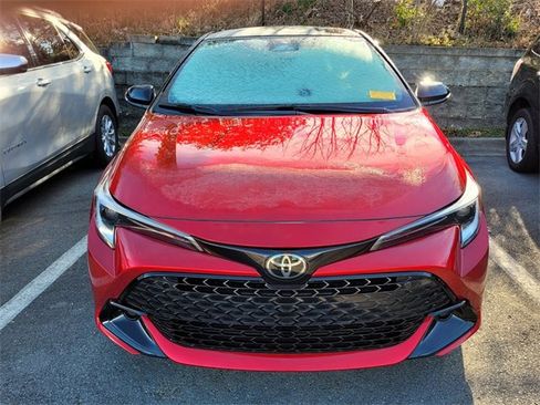Used 2024 Toyota Corolla SE image 2