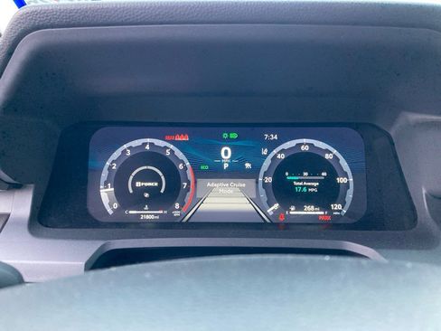 Used 2025 Toyota Tacoma TRD Off-Road image 14