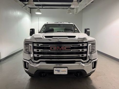 Used 2022 GMC Sierra 2500 SLE w/ SLE Value Package; AWD/4WD image 2