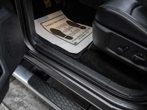 Used 2016 RAM 2500 Laramie image 31