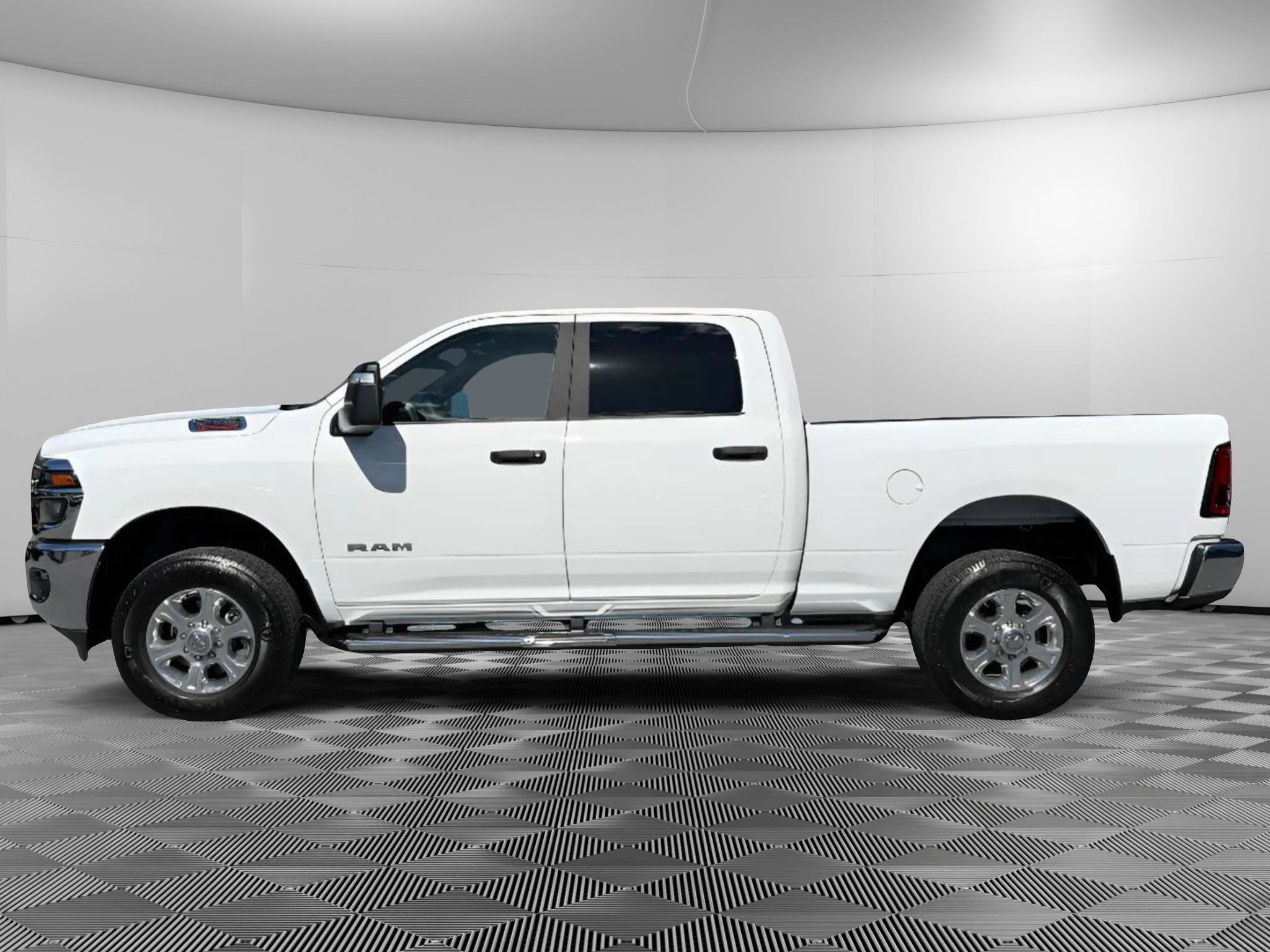 Used 2026 RAM 2500 Big Horn AWD/4WD image 5