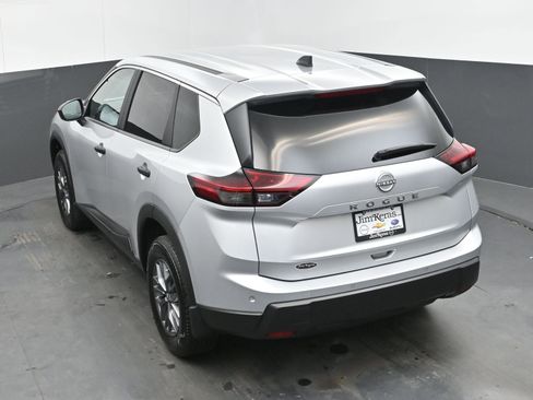 Certified 2025 Nissan Rogue S image 35