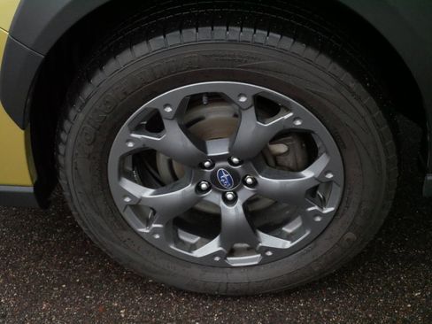 Used 2023 Subaru Crosstrek 2.5i Sport AWD/4WD image 15