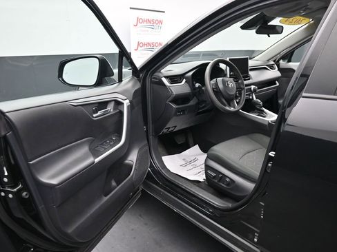 Used 2024 Toyota RAV4 XLE image 15