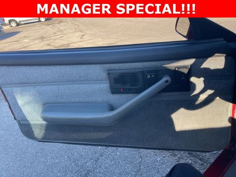 Used 1991 Chevrolet Camaro RS image 18