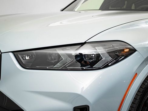 New 2026 BMW X5 xDrive50e w/ M Sport Package image 16