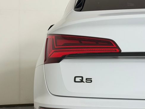 Certified 2023 Audi Q5 2.0T Premium Plus w/ Premium Plus Package AWD/4WD image 29