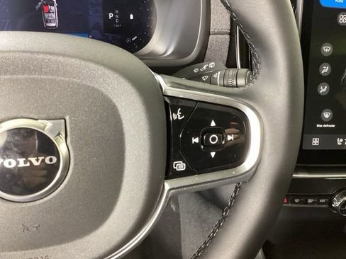 New 2026 Volvo XC90 B6 Plus w/ Protection Package Premier image 31