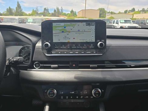 Used 2024 Mitsubishi Outlander SE AWD/4WD image 12