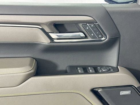 Used 2024 Chevrolet Silverado 1500 ZR2 w/ Technology Package image 17