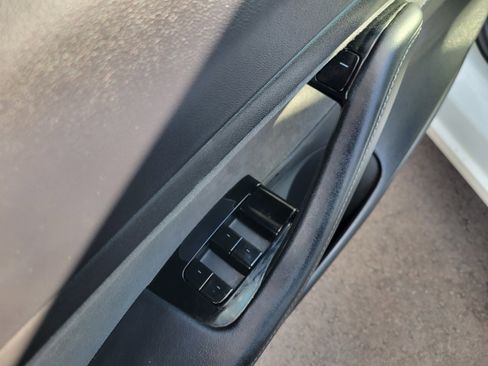 Used 2020 Tesla Model 3 Standard Range Plus image 24