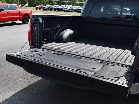 Used 2025 Ford F150 Lariat w/ Equipment Group 501A Mid AWD/4WD image 34