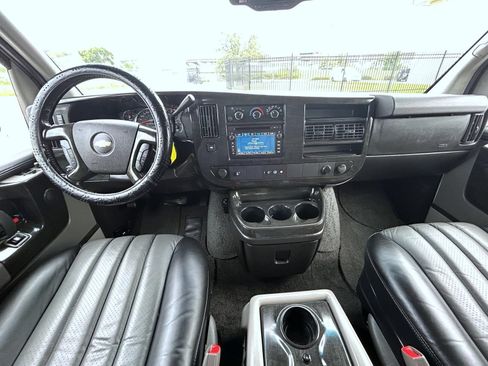 Certified 2013 Chevrolet Express 1500 RWD image 14