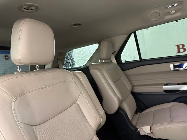 Used 2023 Ford Explorer Limited RWD image 35