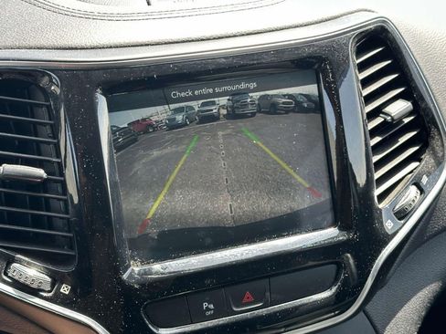 Used 2020 Jeep Cherokee Limited AWD/4WD image 26