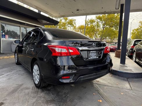 Used 2019 Nissan Sentra S image 7