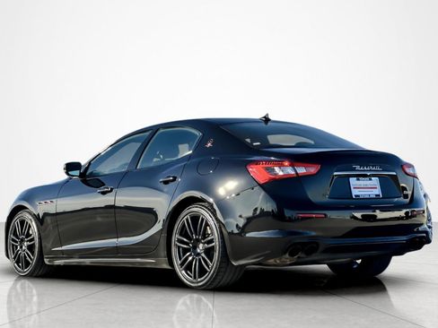Used 2018 Maserati Ghibli image 3