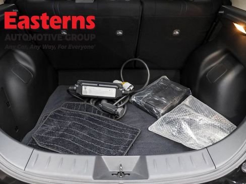 Used 2023 Nissan Leaf S image 9