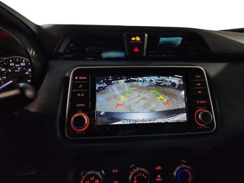 Used 2025 Nissan Versa SV image 14