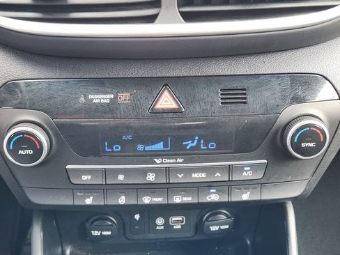 Used 2021 Hyundai Tucson Limited FWD image 17