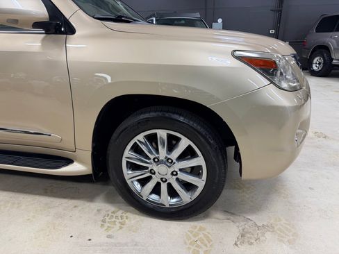 Used 2009 Lexus LX 570 4WD image 17