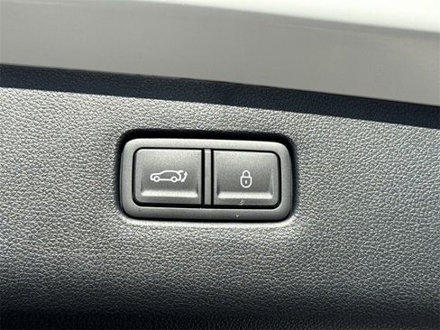 New 2026 Genesis GV70 2.5T Select image 19