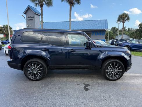 Used 2025 Lexus GX 550 AWD/4WD image 5