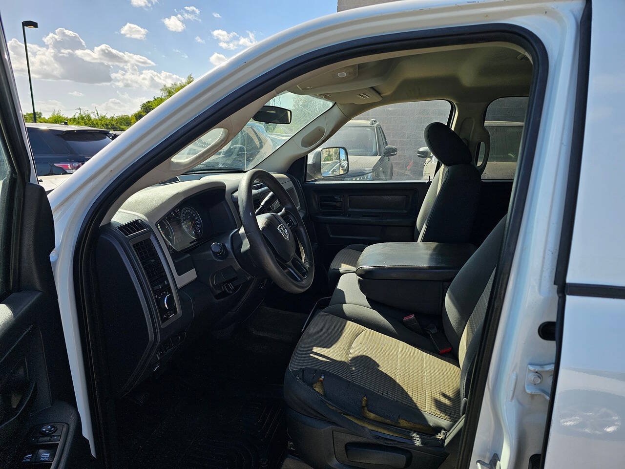 Used 2012 RAM 3500 ST w/ Chrome Appearance Group RWD image 11