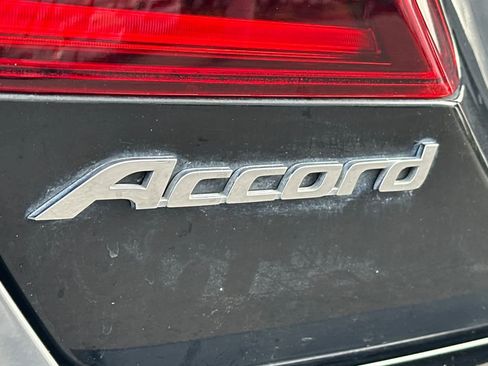 Used 2016 Honda Accord EX image 31