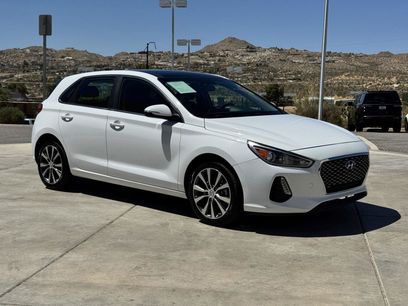Used 2020 Hyundai Elantra GT w/ Style Package 02