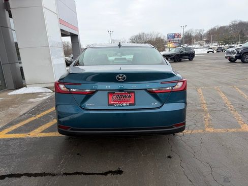 New 2026 Toyota Camry LE image 8