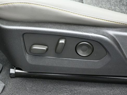 Used 2024 Chevrolet Colorado ZR2 w/ Technology Package image 10