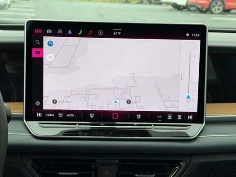 New 2026 Volkswagen Tiguan SEL R-Line AWD/4WD image 12