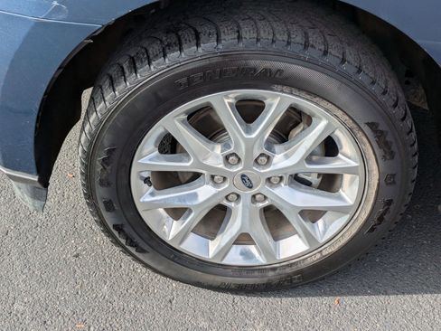 Used 2020 Ford Expedition XLT w/ Equipment Group 202A image 13