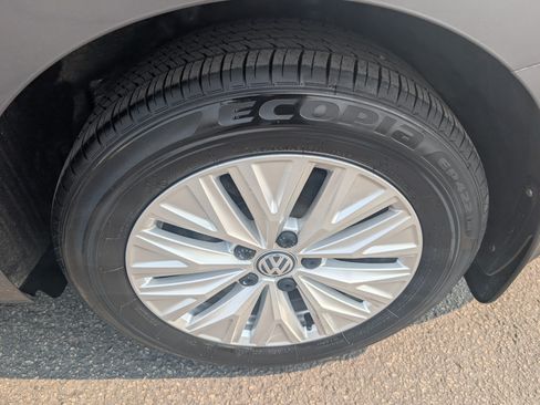 Used 2020 Volkswagen Jetta S w/ Driver Assistance Package FWD image 9