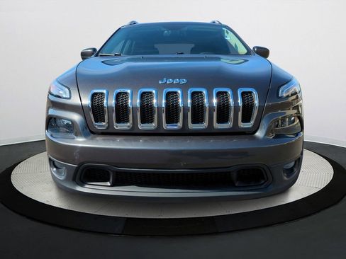 Used 2015 Jeep Cherokee Latitude w/ Comfort/Convenience Group image 8