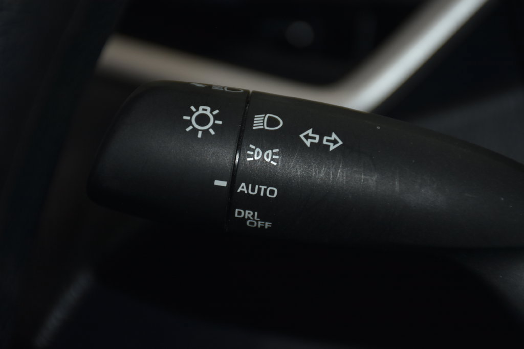 Used 2025 Toyota Corolla LE FWD image 13