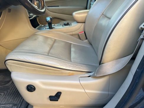 Used 2014 Jeep Grand Cherokee Overland w/ Advanced Technology Group image 8